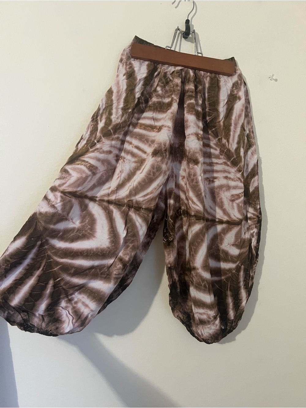 Kids Tie-Dye Jogger Pants in Brown and Cream